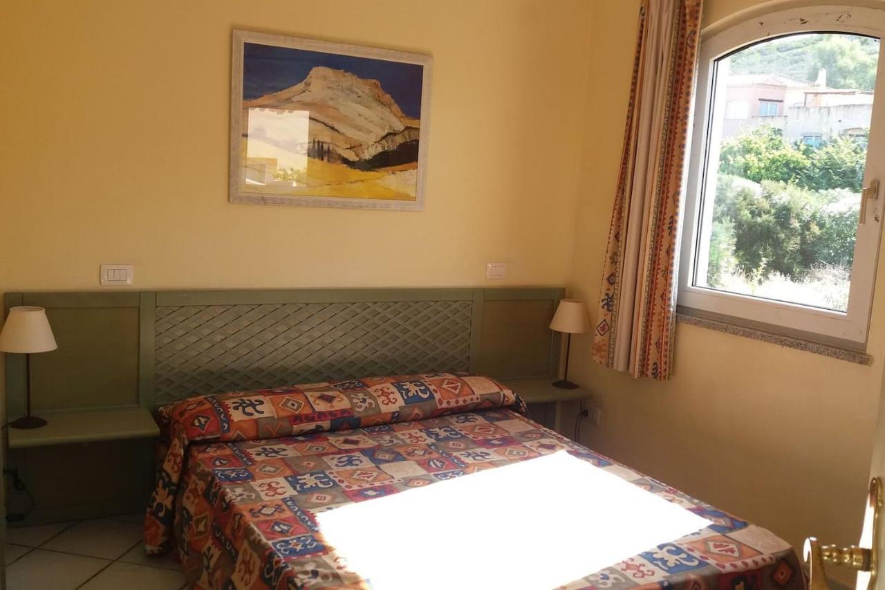 Un Angolo Di Paradiso A Pochi Passi Dal Mare Nel Villaggio Calarossa イーゾラ・ロッサ エクステリア 写真